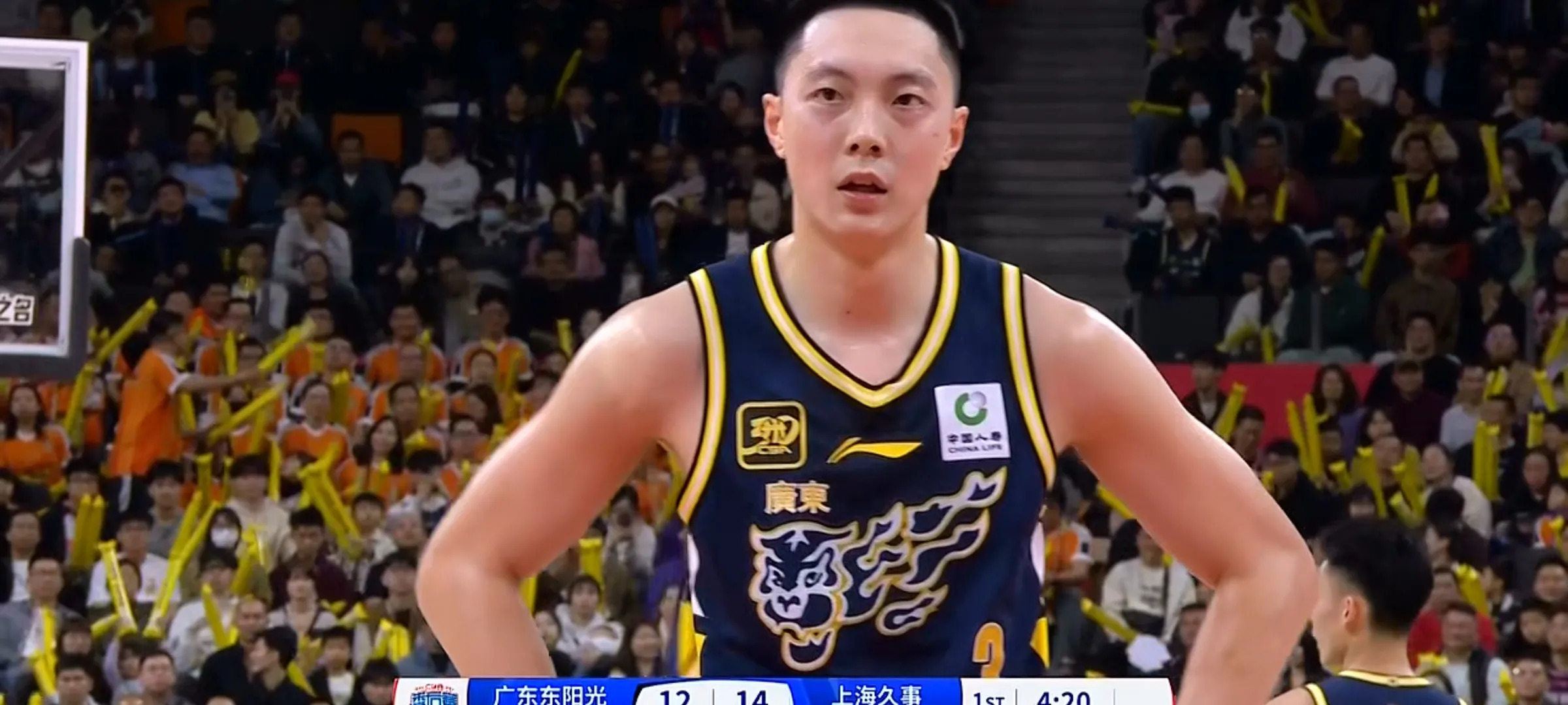 CBA常规赛今夜走向成谜，上海久事官宣签约，气氛紧张，资深球员宣示担当的简单介绍