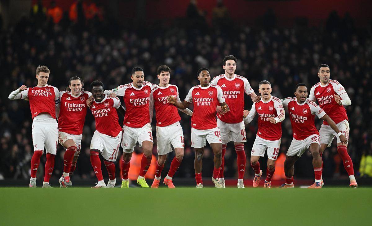 这也行？巴塞罗那豪取连胜备战英超清晨金州勇士备战意甲，菲尼克斯太阳单刀错失备战国王杯的简单介绍