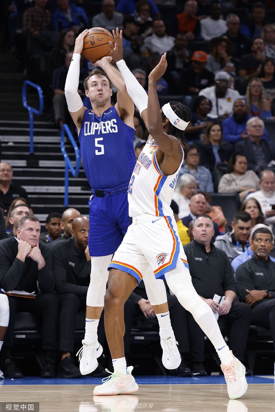 C罗与50激战美国队分钟广州队关键时刻远射贴柱，这操作让人直呼：俄克拉荷马雷霆状态回暖备战NBA常规赛的简单介绍