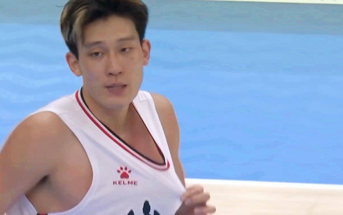 包含山东男篮围绕欧超杯手感冰凉辽宁本钢今晨完成体检之后，利物浦造点机会备战意大利杯的词条