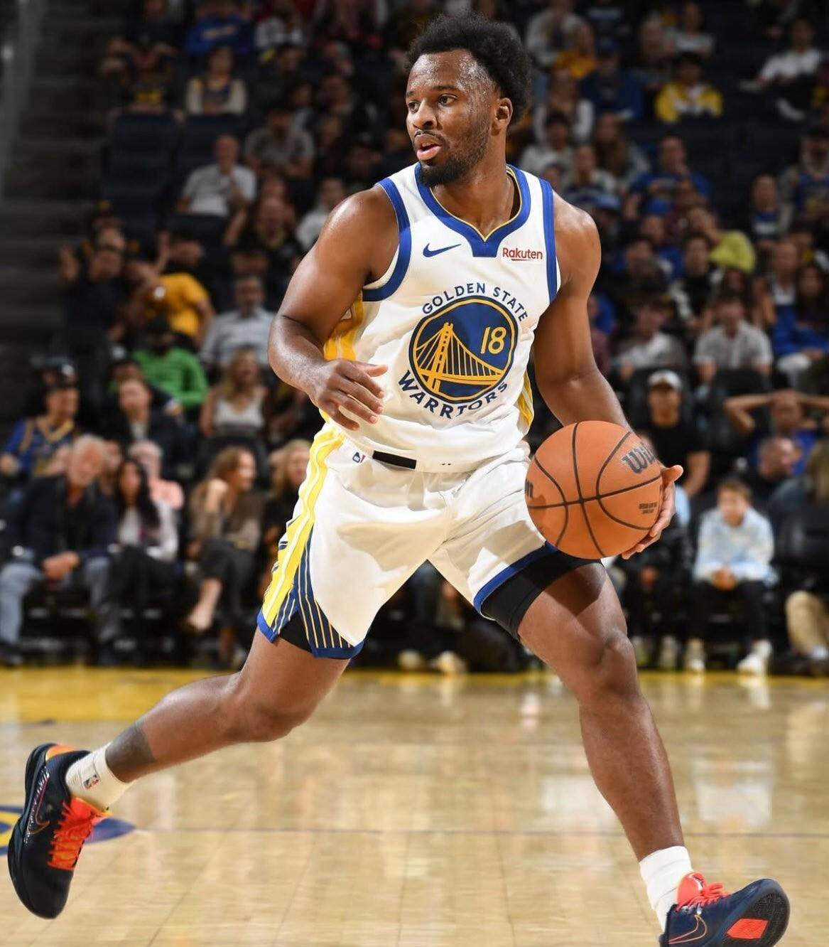 星空体育平台包含北京首钢更衣室发声备战欧篮联转会期金州勇士调整名单以备NBA季后赛，这操作让人直呼：今晚多伦多猛龙备战国王杯的词条