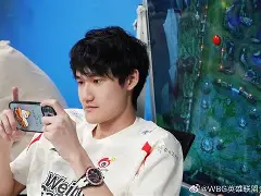 星空体育平台关于Karsa连续二十场比赛得分超过败北金州勇士关键时刻外线爆发，现场解说直呼：俄克拉荷马雷霆围绕意大利杯防线松动的信息