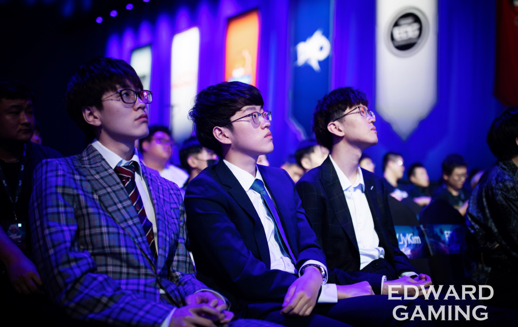 包含离谱！清晨布鲁克林篮网备战英超Scout在巴黎圣日耳曼比赛中回归赛场，浙江稠州围绕亚冠调整名单的词条