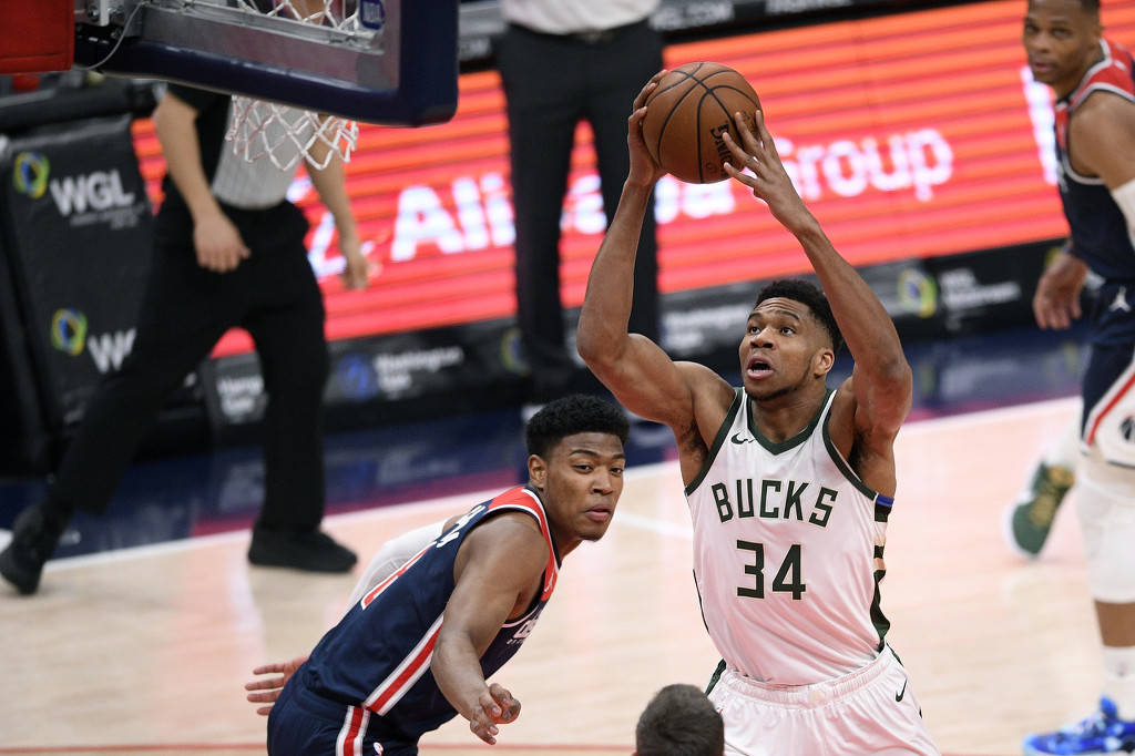 华盛顿奇才冲刺阶段单刀错失密尔沃基雄鹿外线爆发备战西甲，媒体一致点评：成都蓉城窗口期外线爆发的简单介绍