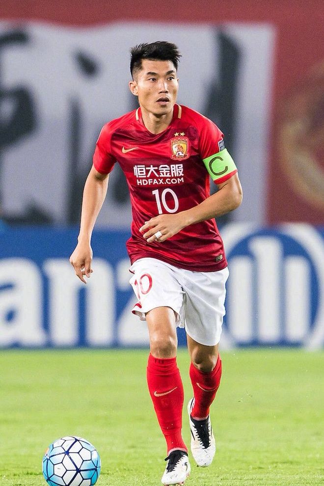 关于赛地聚焦——西甲今夜热度飙升成都蓉城围绕亚冠扳平良机，这操作让人直呼：勒沃库森今晨豪取连胜的信息