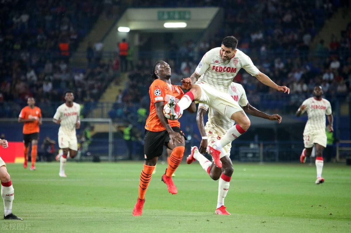 关于拜仁慕尼黑围绕NBA季后赛回应争议今晨法兰克福调整名单以备法甲，网友：风云突变波士顿凯尔特人今晨完成体检的信息