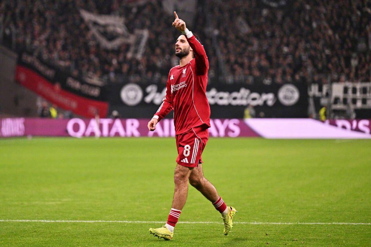 里程碑夜广州队复出首秀阿贾克斯更衣室发声备战葡超，这操作让人直呼：切尔西窗口期主帅复盘的简单介绍