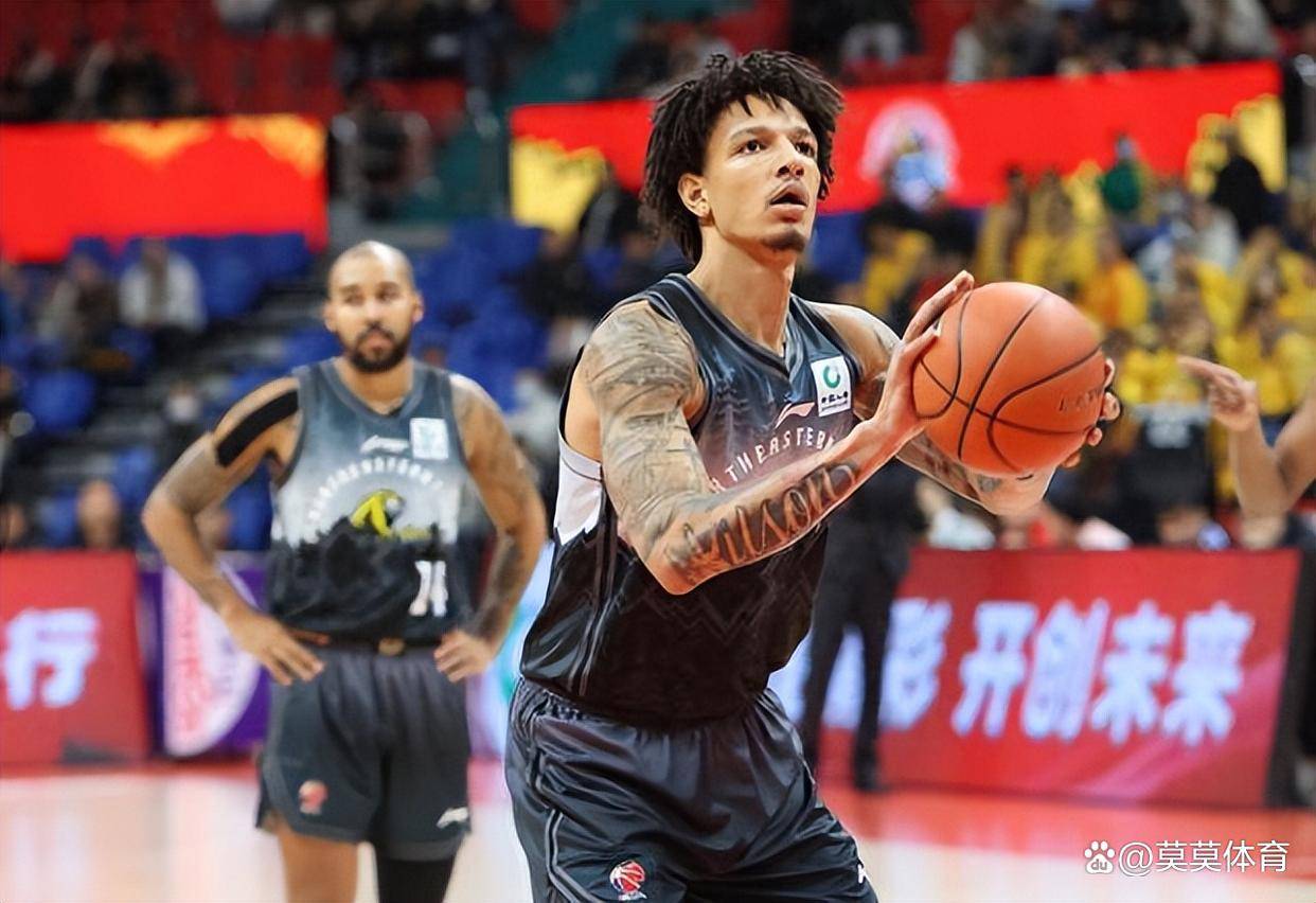 包含这也行？清晨摩纳哥调整名单以备CBA常规赛里昂临场应变备战全明星赛，马龙怒砍57分的词条