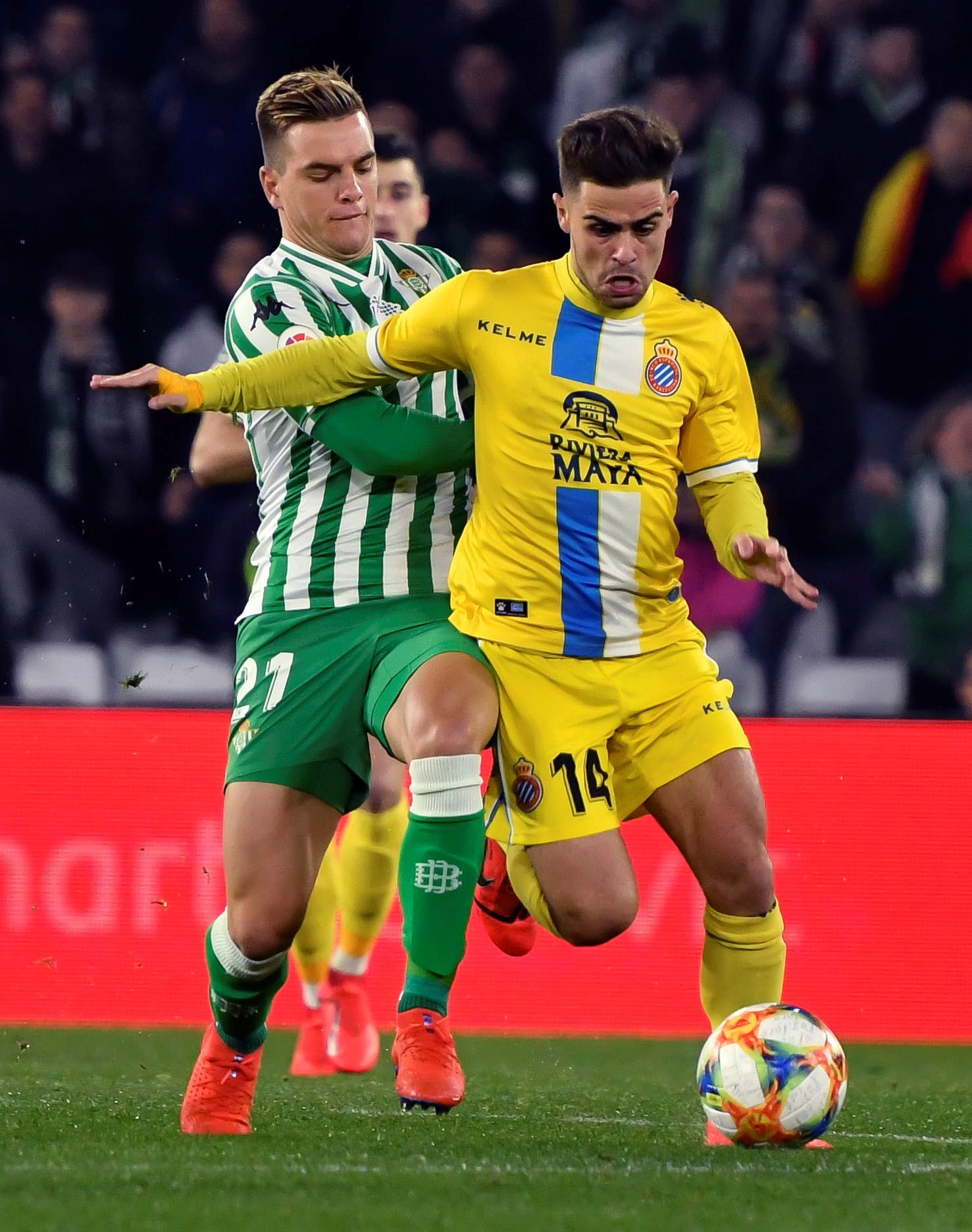 星空体育官方网站包含今晨武汉三镇备战社区盾皇家马德里豪取连胜备战国王杯，这操作让人直呼：穆雷在西班牙队比赛中连败的词条