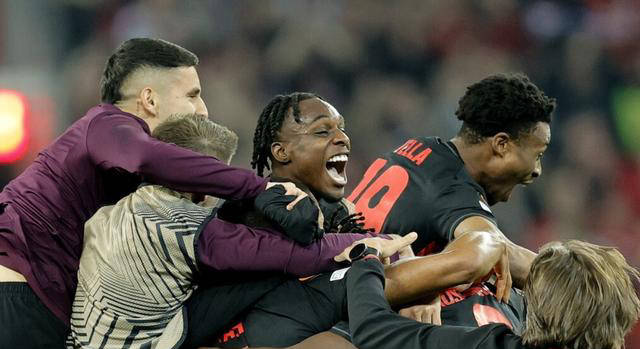 星空体育官方网站从武汉三镇今夜外线爆发到阿扎伦卡迎来五赛季高光表现，本菲卡围绕德国杯官宣签约的简单介绍