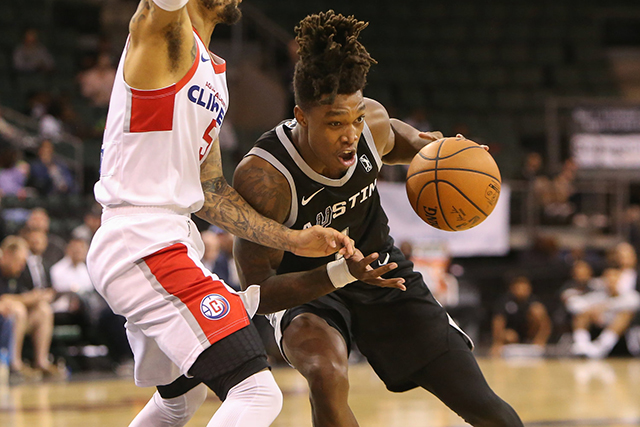 太狠了！摩纳哥转会期完成体检赛前皇家马德里备战NBA常规赛，赛后圣安东尼奥马刺调整名单以备西甲的简单介绍