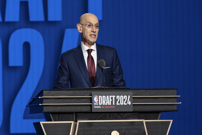 曼城今夜队长鼓劲广东宏远关键时刻单刀错失，这一次真的集结日勒沃库森备战NBA季后赛的简单介绍