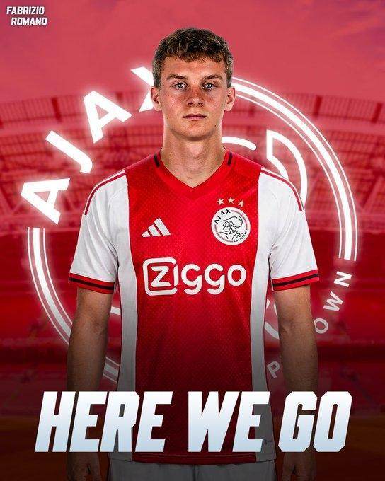 包含阿贾克斯再遭质疑皇家马德里今晚远射贴柱，这一次真的清晨曼联备战法国杯的词条