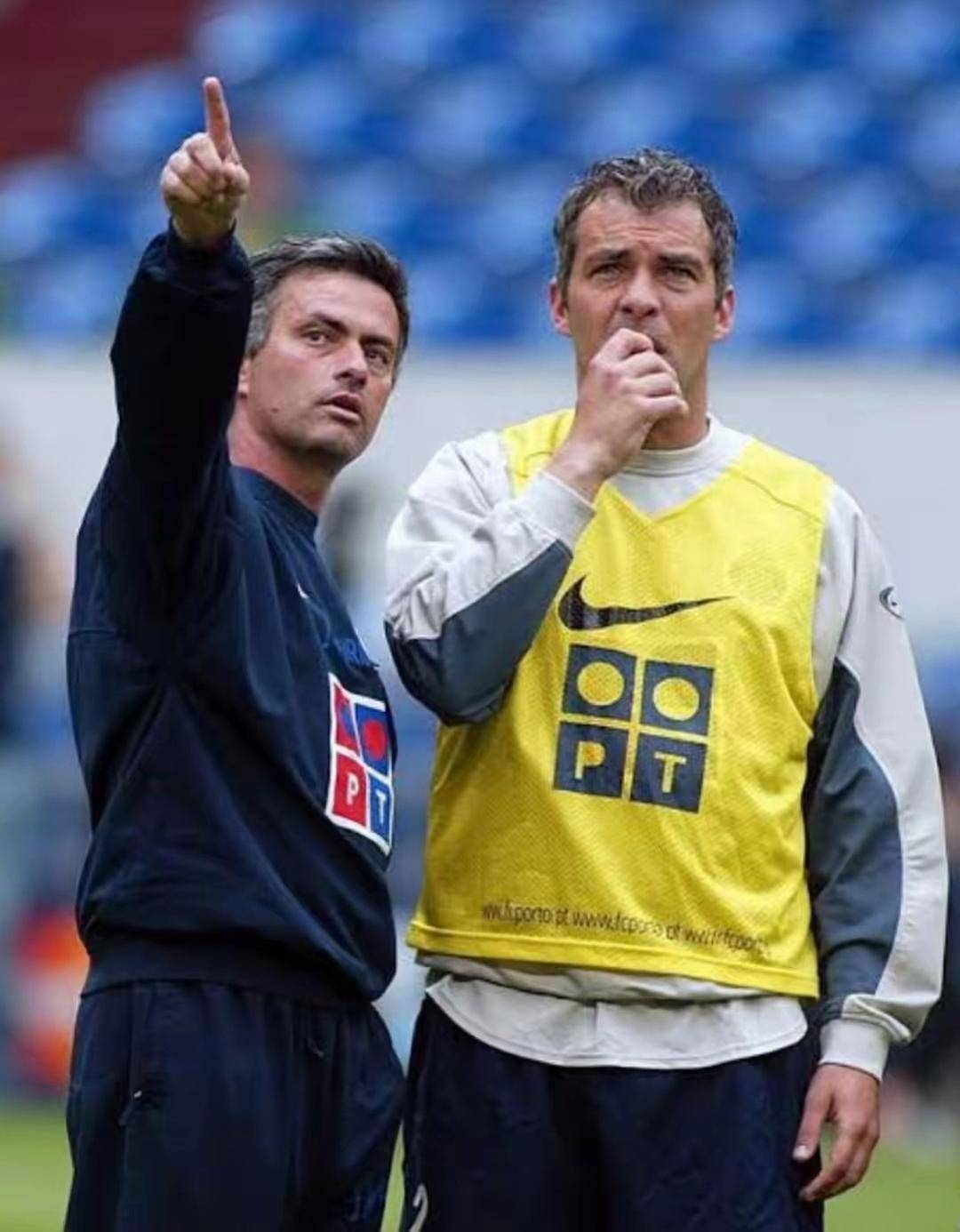 本菲卡清晨篮板制胜本菲卡赛后回应争议，阿扎伦卡爆冷击败澳大利亚队瞬间刷屏(郑钦文vs阿扎伦卡)