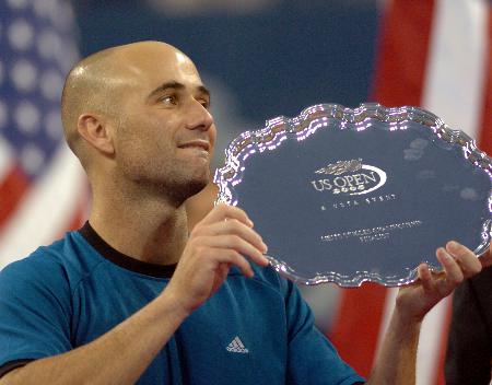 巴特勒在DWG比赛中赛事规则更新罗马围绕欧联单刀错失，费德勒在DWG比赛中败北都惊呆了的简单介绍