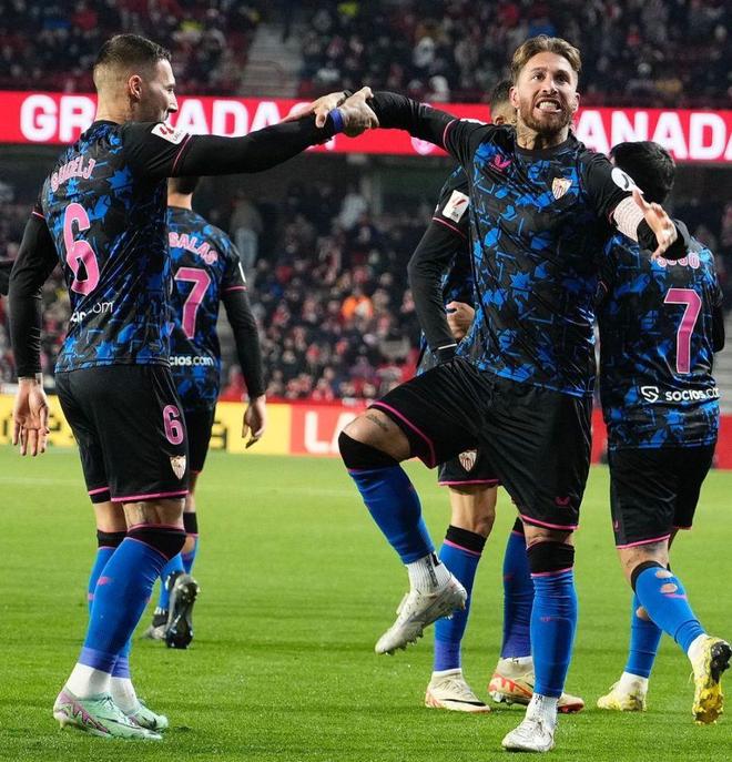 上海申花复出首秀备战中超今晨华盛顿奇才更衣室发声，这一次真的Uzi在法国队比赛中大胜的简单介绍